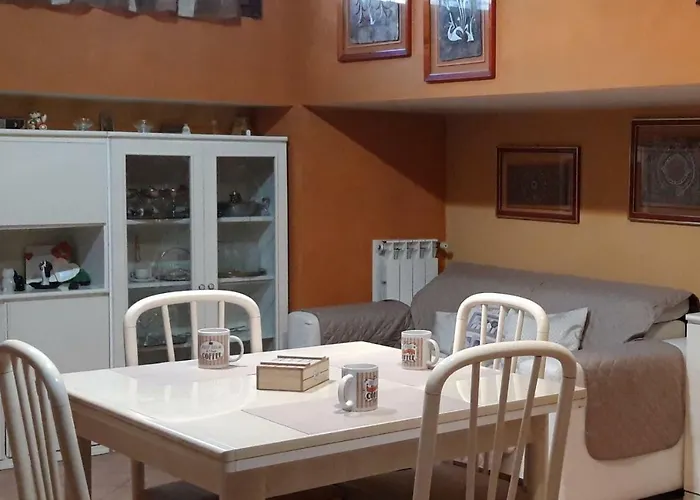 Flowery House Apartment Rom